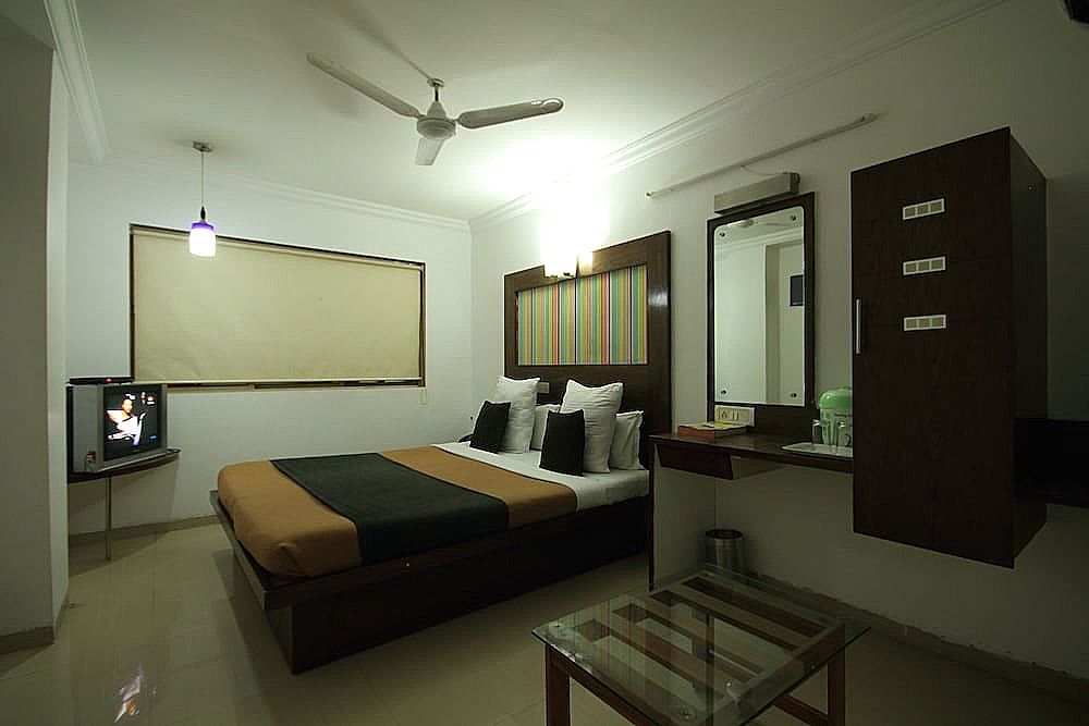 undefined Hotel Kadamb Inn 3