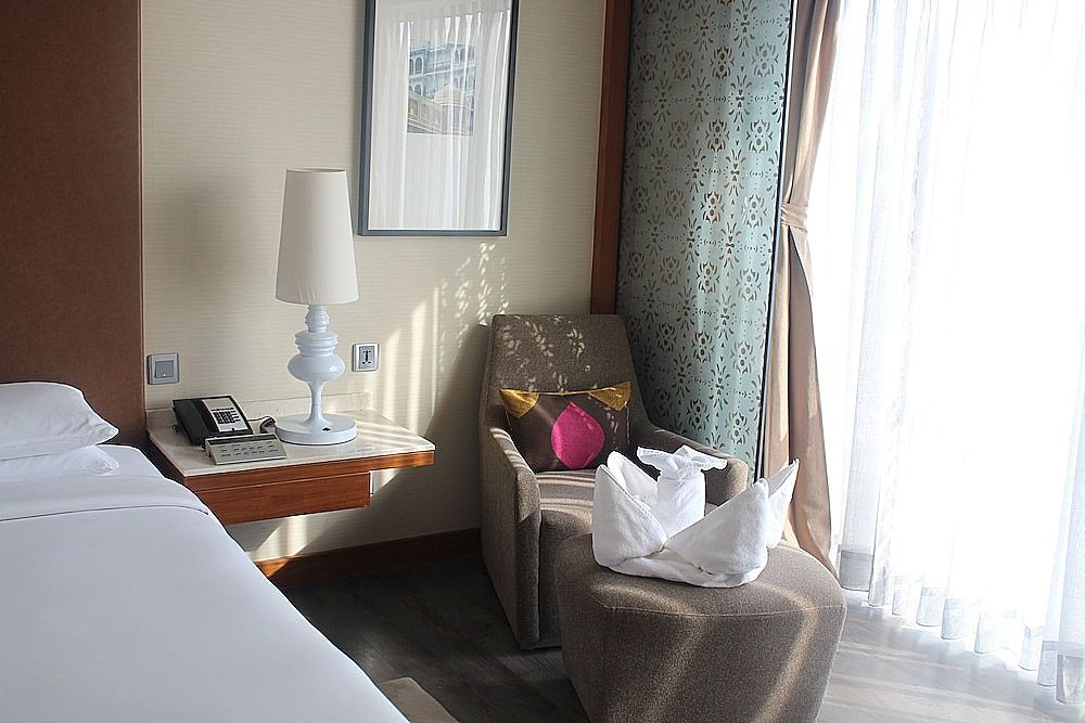 Hyatt Ahmedabad 1 King Bed 16