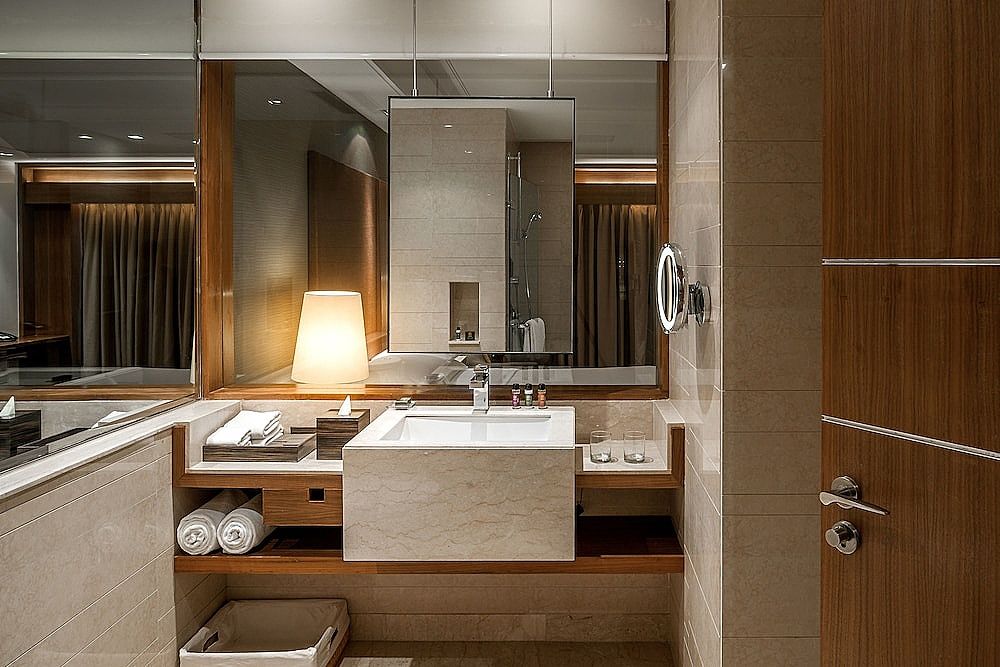 Hyatt Ahmedabad 1 King Bed 8