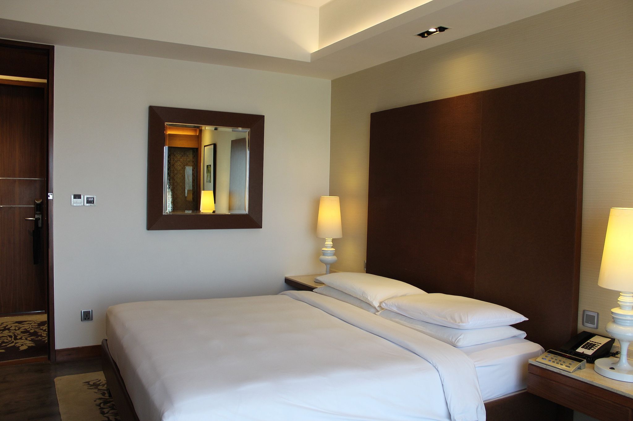 Hyatt Ahmedabad 2 Twin Beds 7