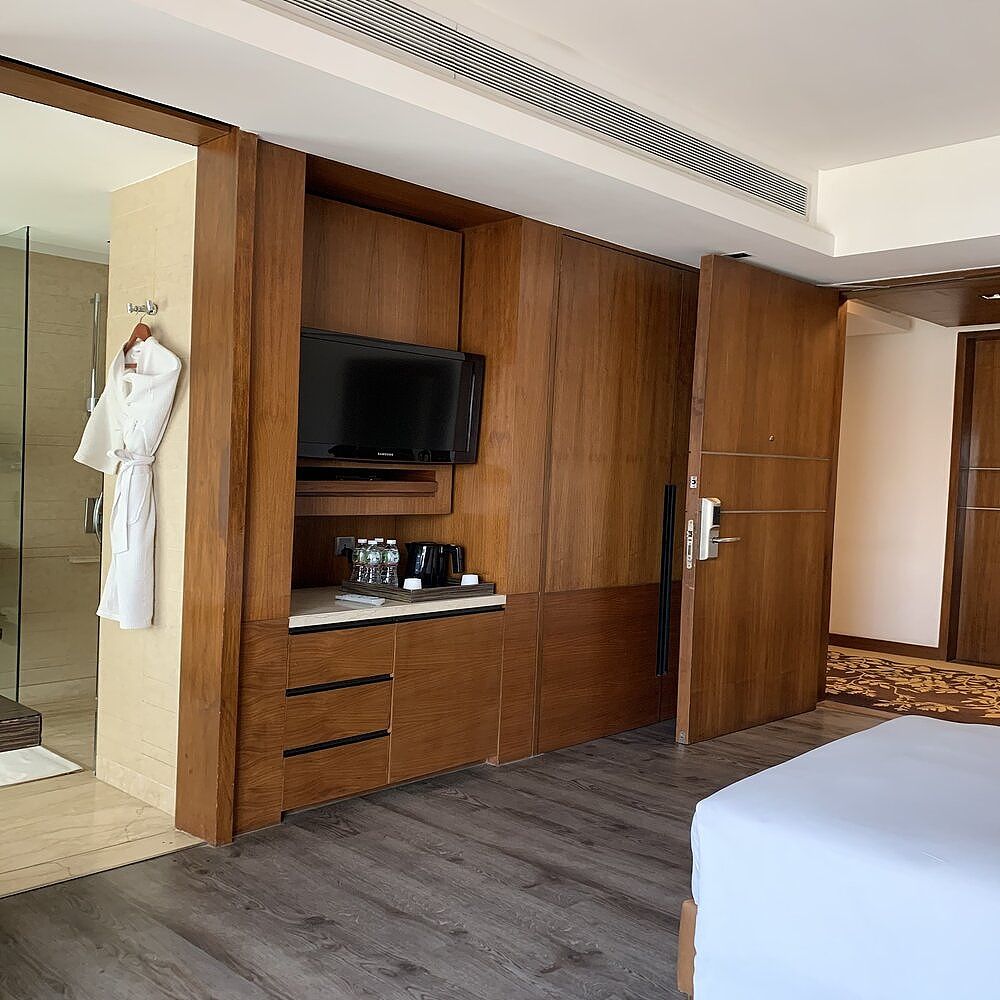 Hyatt Ahmedabad 1 King Bed 11