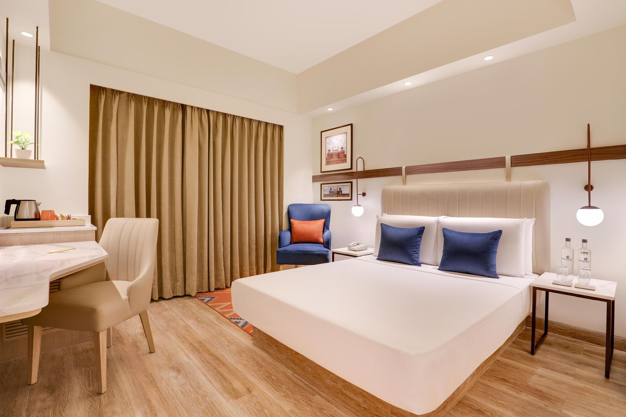 Business King(1 Large Twin Bed)