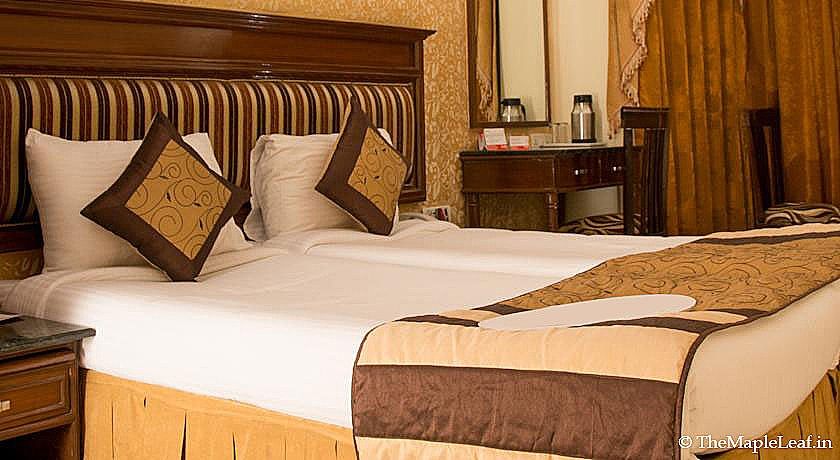 Maple Leaf Deluxe Double or Twin Room 4