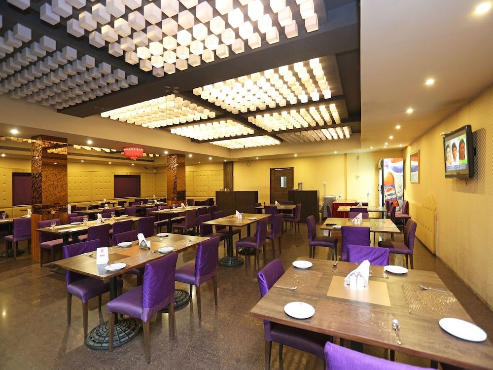 undefined OYO 11939 Hotel Queens Club of India 5