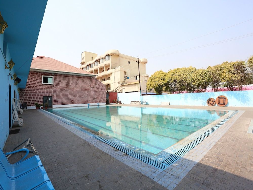 undefined OYO 11939 Hotel Queens Club of India