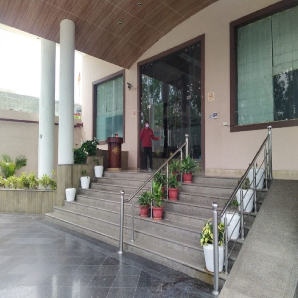 Hotel Exterior