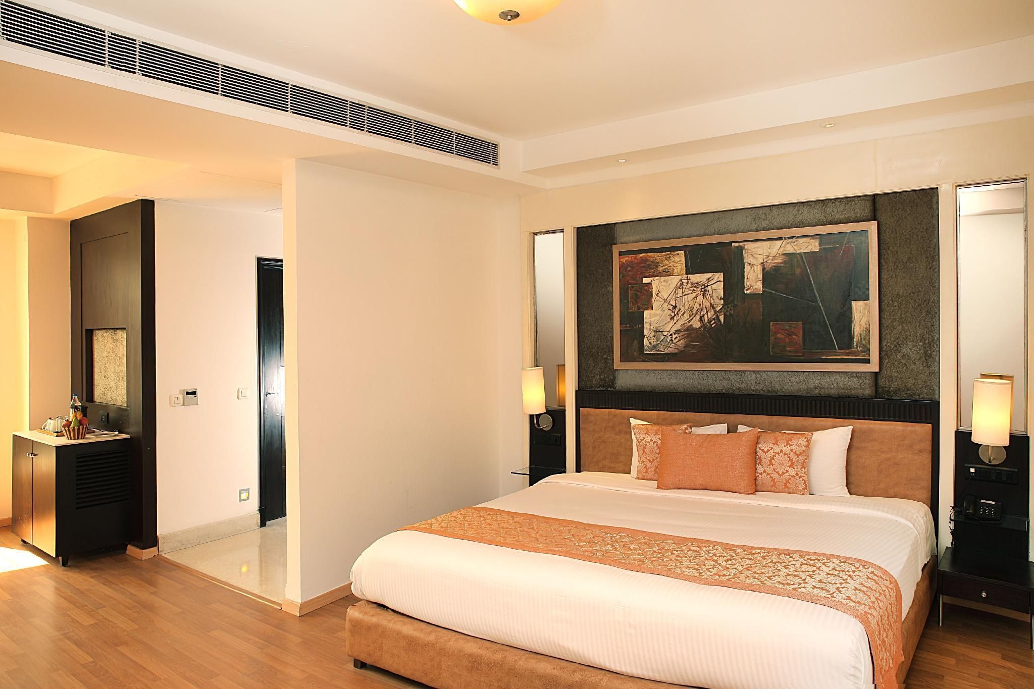 Suite with 20% discount on Food & Soft Beverage in restaurant