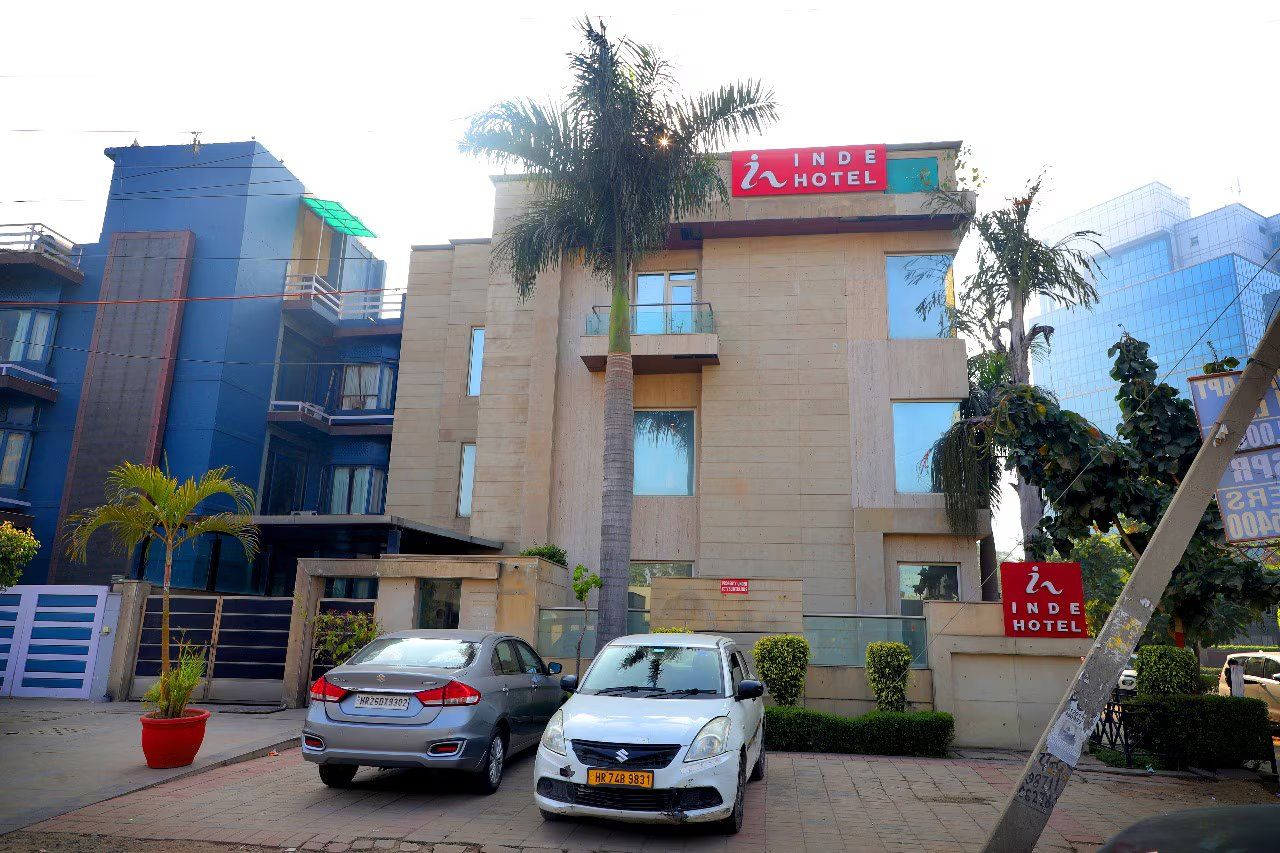 undefined Inde Hotel Signature Tower 9