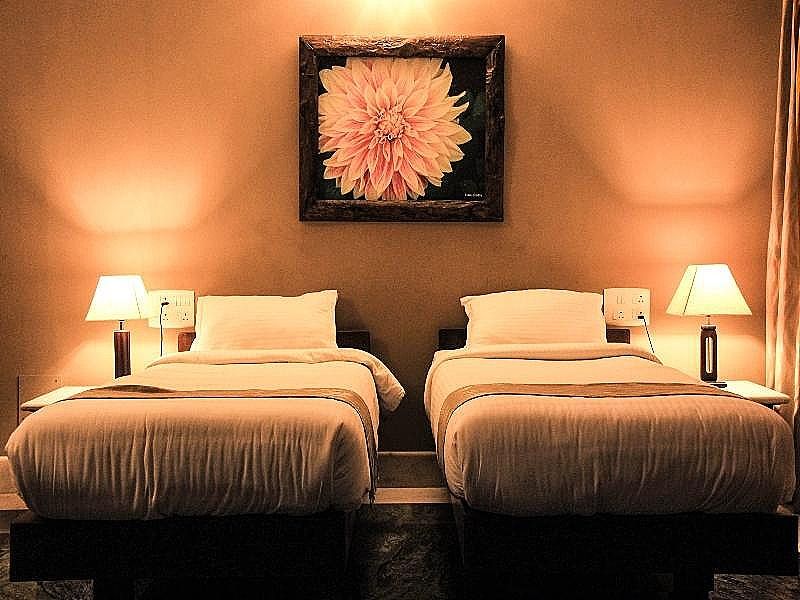 Hanu Reddy Residences Poes Garden Deluxe Room with Breakfast