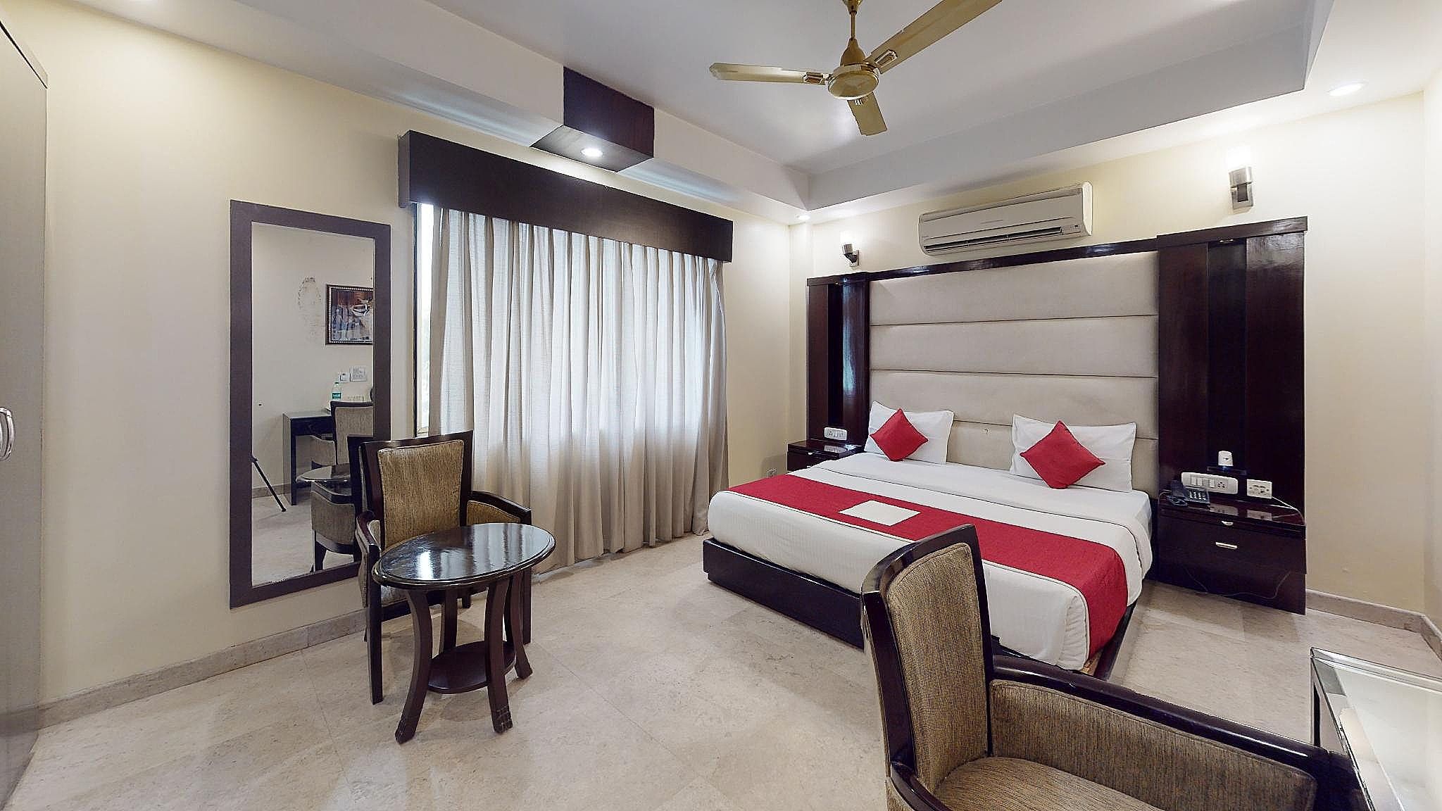 Hotel Meridian Plaza Deluxe Room 10