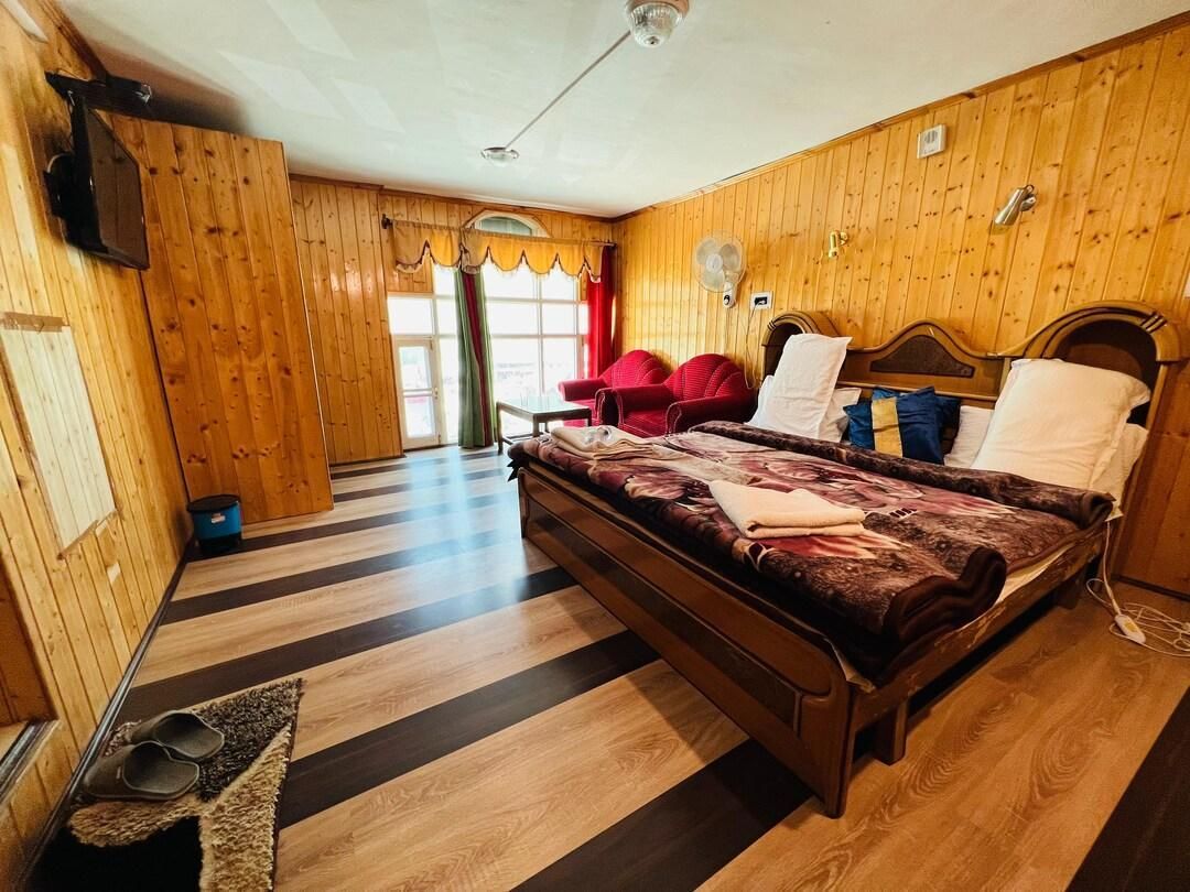 undefined Hotel Glacier Heights 5