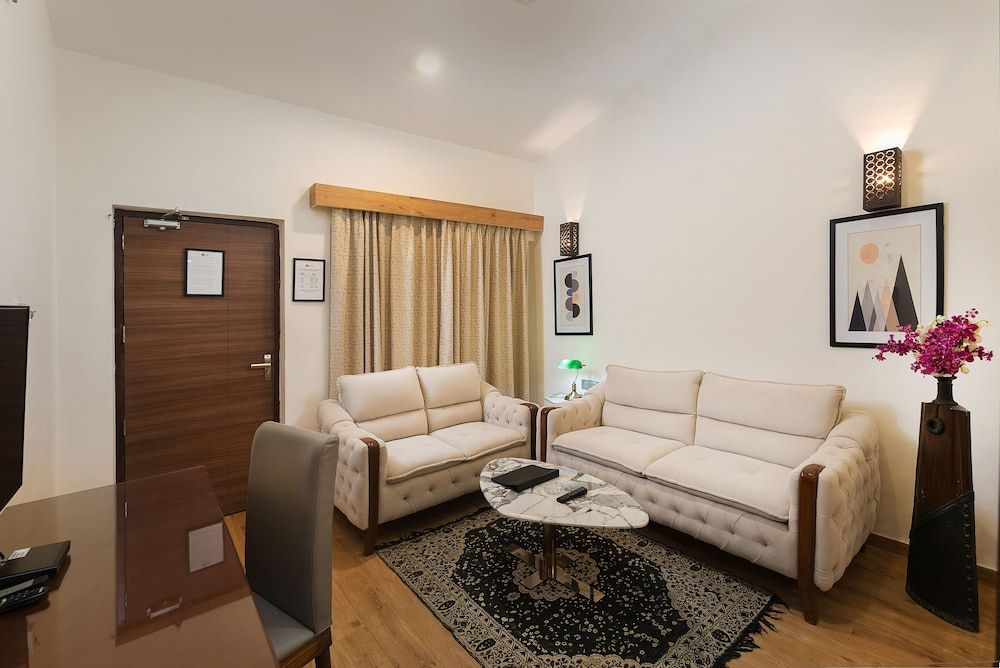 Manas Lifestyle Resort Igatpuri Suite Room 3