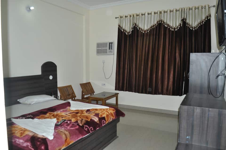 Double Bed AC Room