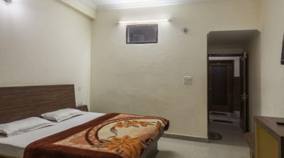 Hotel Devi Mahal Double Bed Non A/C