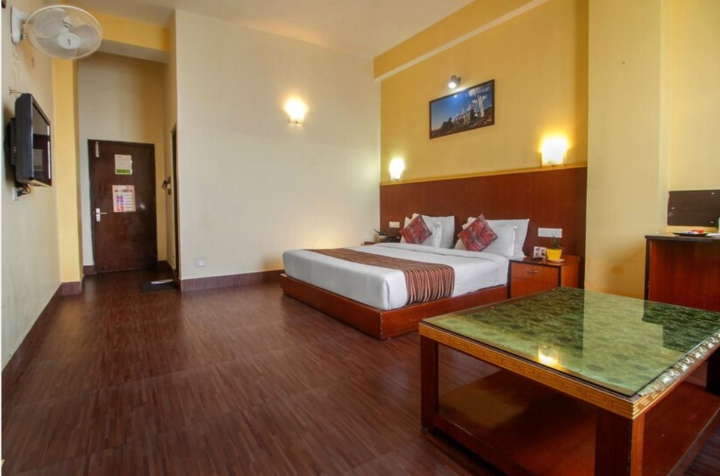 Hotel Greendale Residence (5 Min walking from MG MARG) Deluxe Room (Bonfire available on a chargeable basis ) 3