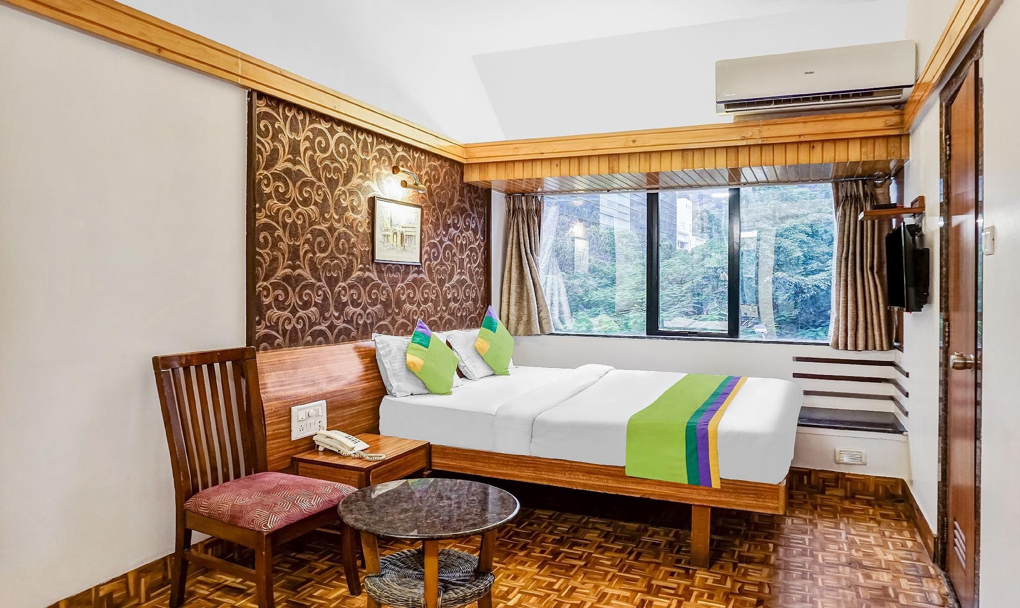 Treebo Sahara Shivaji Nagar Standard Double Room 8