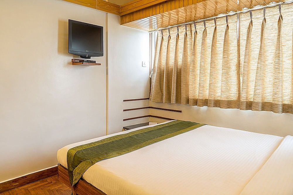 Treebo Sahara Shivaji Nagar Standard Double Room 11