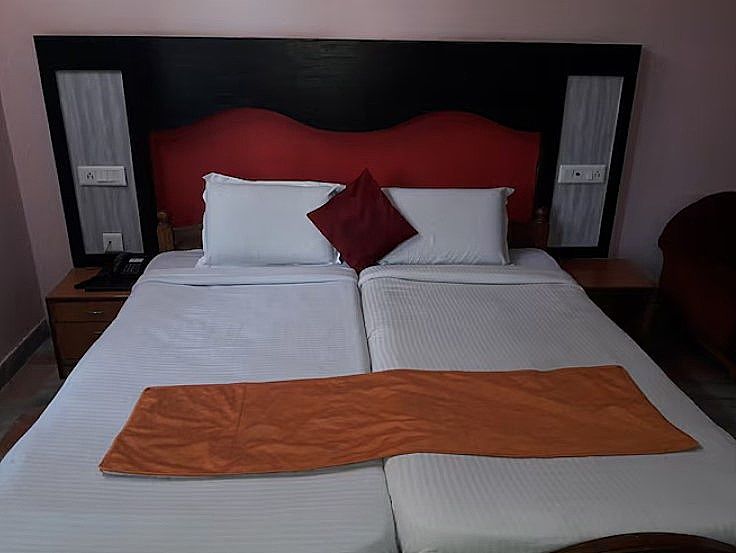 Hotel Sambit Royale Executive A/C Room 3