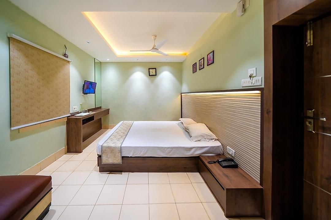 AC Super Deluxe Double Bed Room