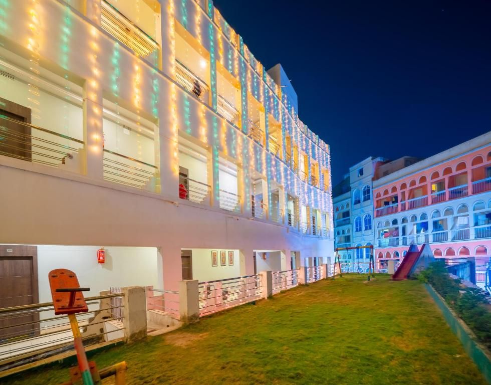 undefined Hotel Dolphin 2
