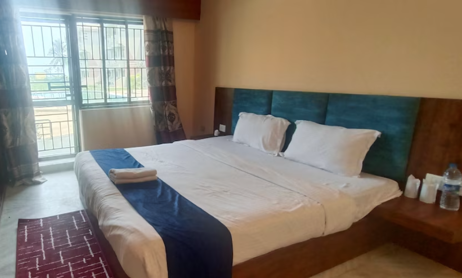 Superior Suite (Pool View)