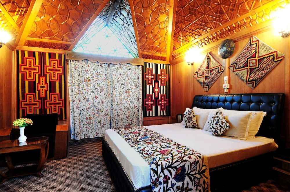 undefined New Jacquline Heritage Houseboats 8