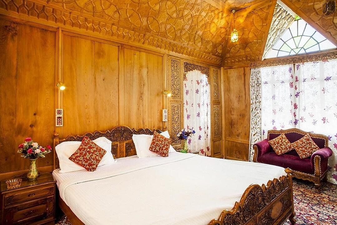 undefined New Lucky Star Group of Houseboats 9