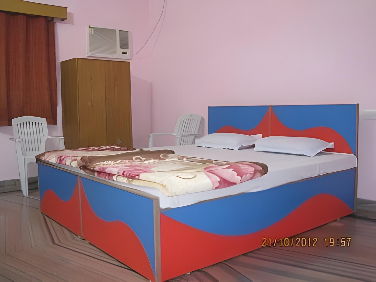 Deluxe - Air Conditioning