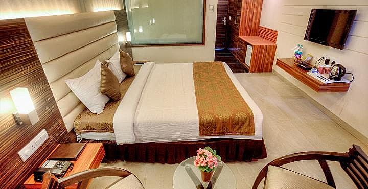 Starlite Executive Double Room