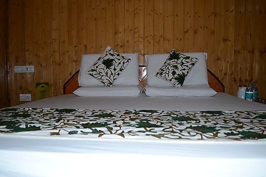 undefined Safina Houseboat 5