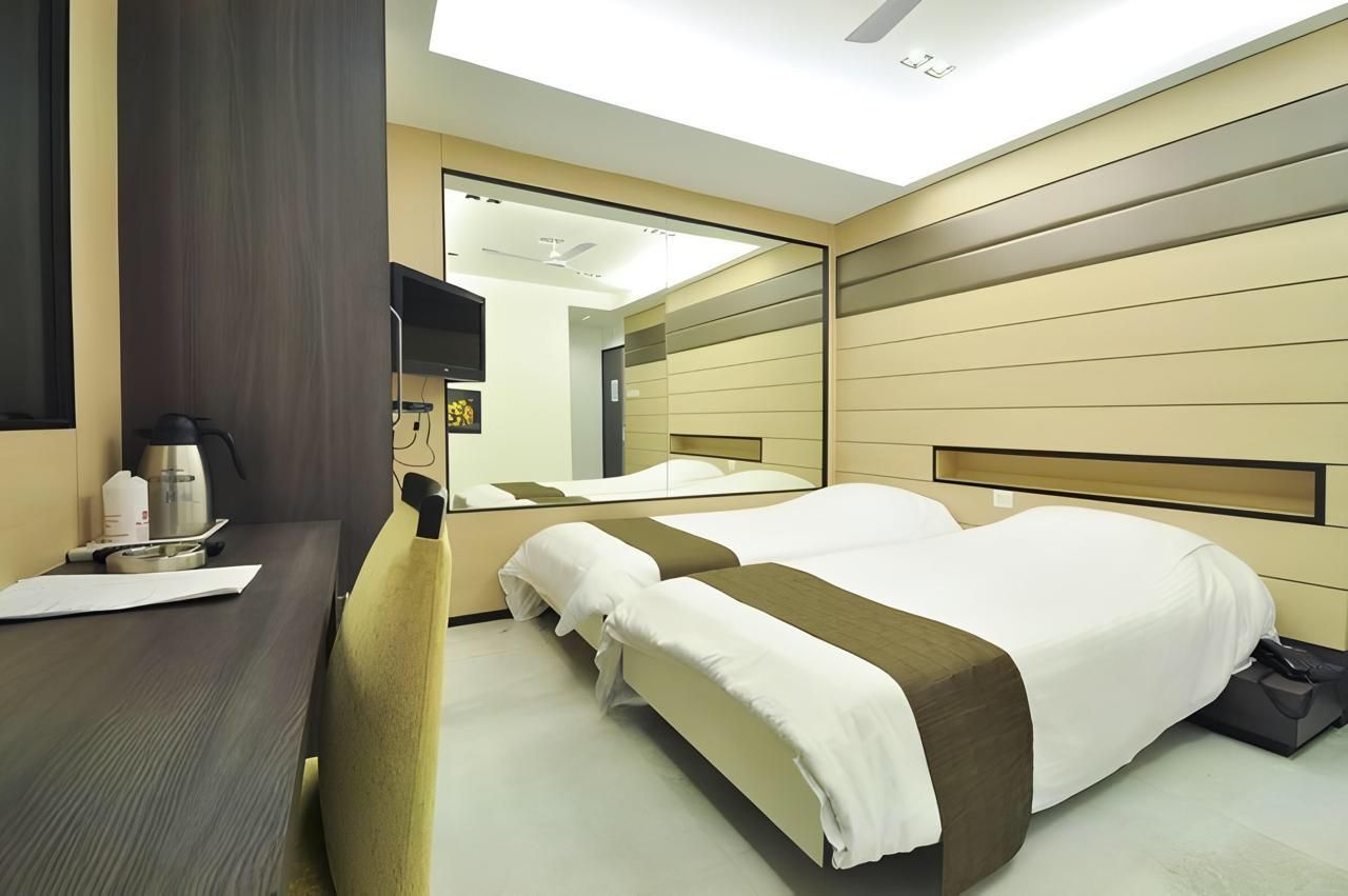 Hotel Esteem Executive Deluxe Twin