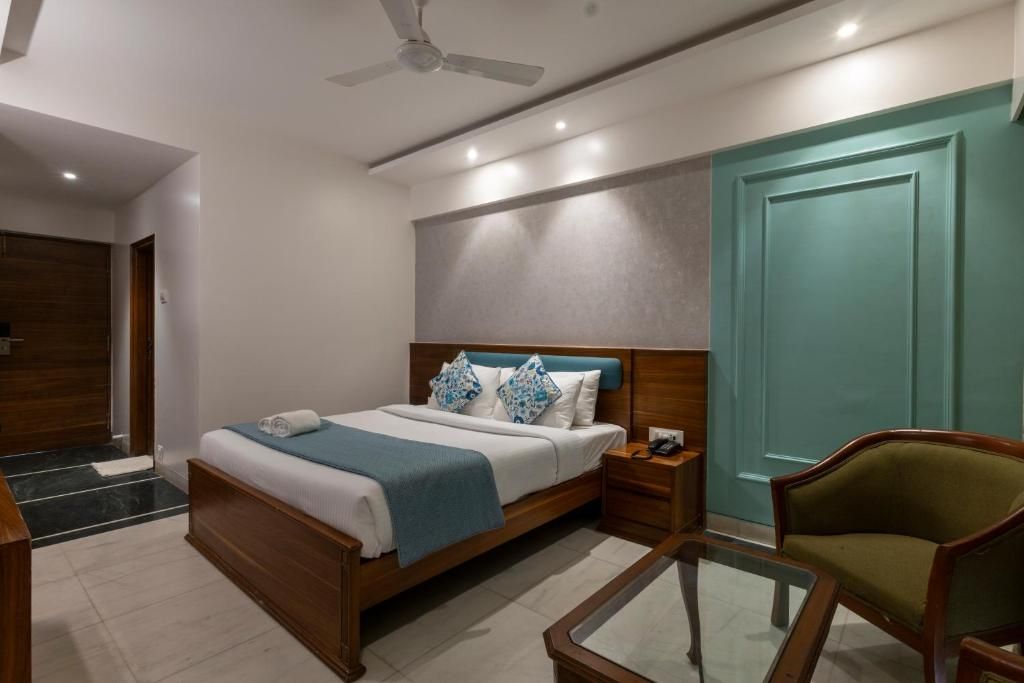 The Metropole by Keyboard Hotels Deluxe Room 7