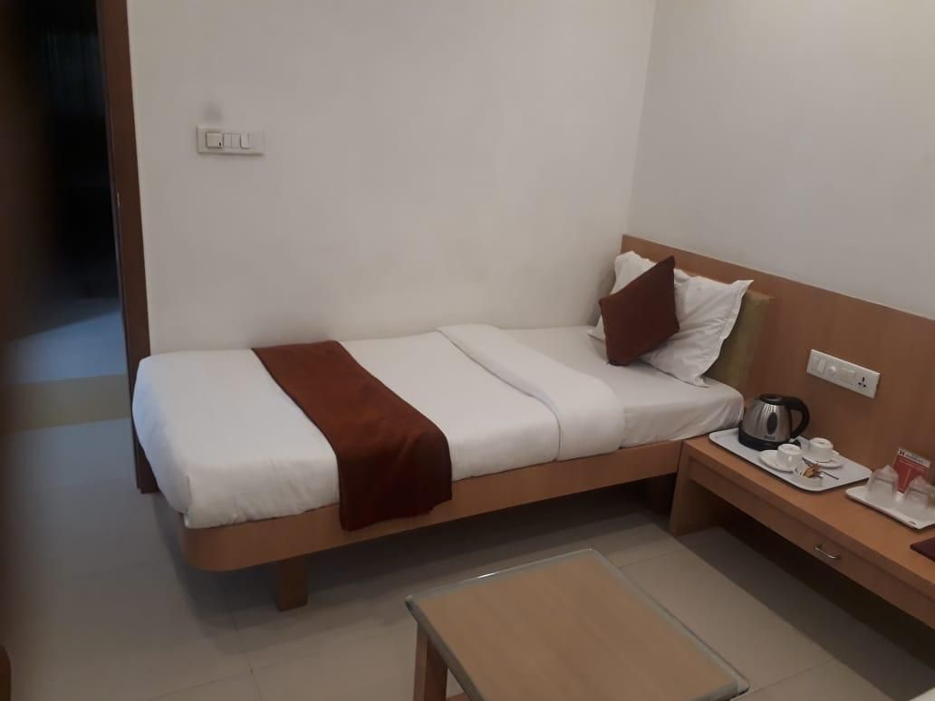 Hotel Harmony Deluxe Room 6