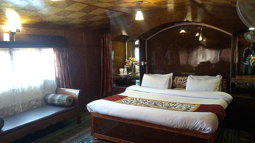 Zaffer Group Of Houseboats Maharaja Suite 2