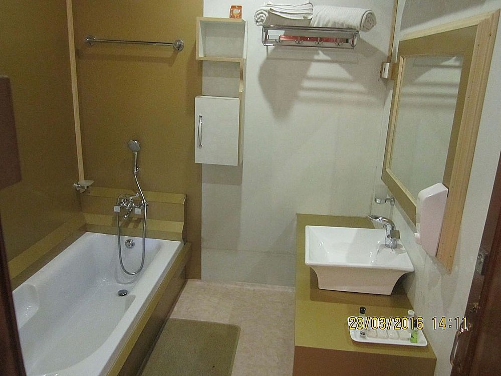 Zaffer Group Of Houseboats Maharaja Suite 6