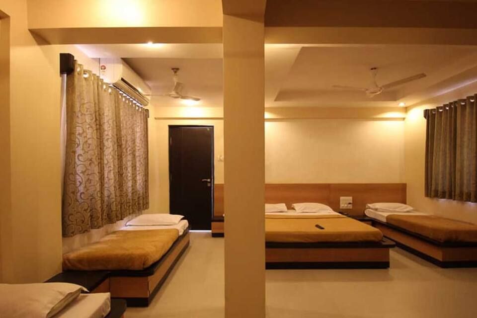 Deluxe Five Bed Non-AC