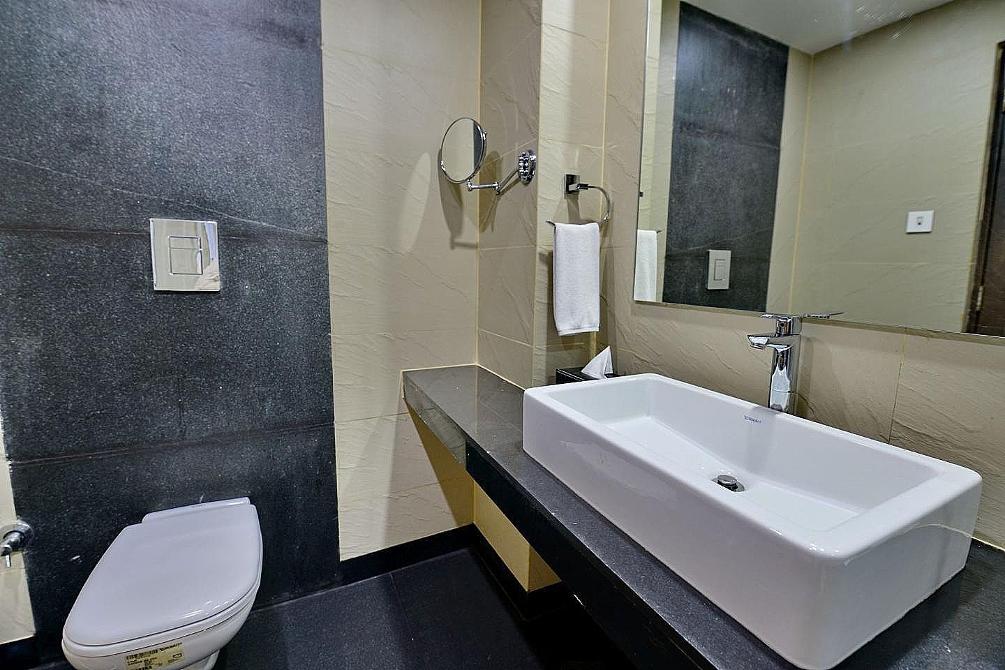 The Fern Residency, Chandigarh Hazel Suite 8