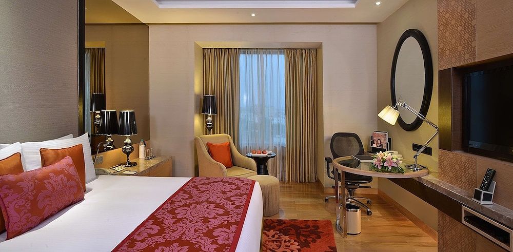 Radisson Blu Jaipur Superior Room with Bathtub