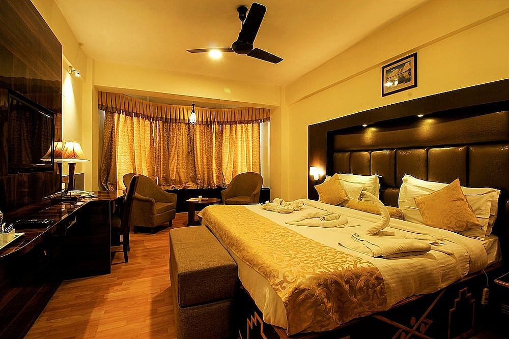 Welcome Hotel Dal Lake Deluxe Room