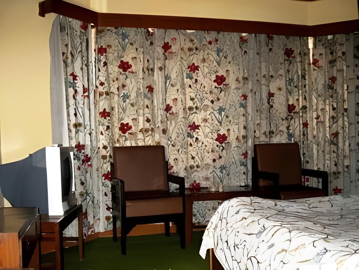 Welcome Hotel Gulmarg Deluxe room  16