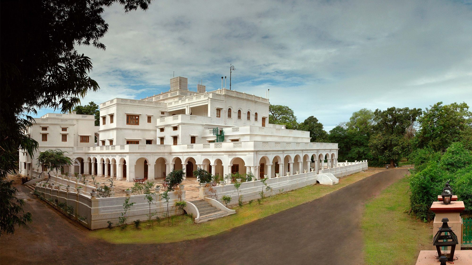 Hotel Exterior