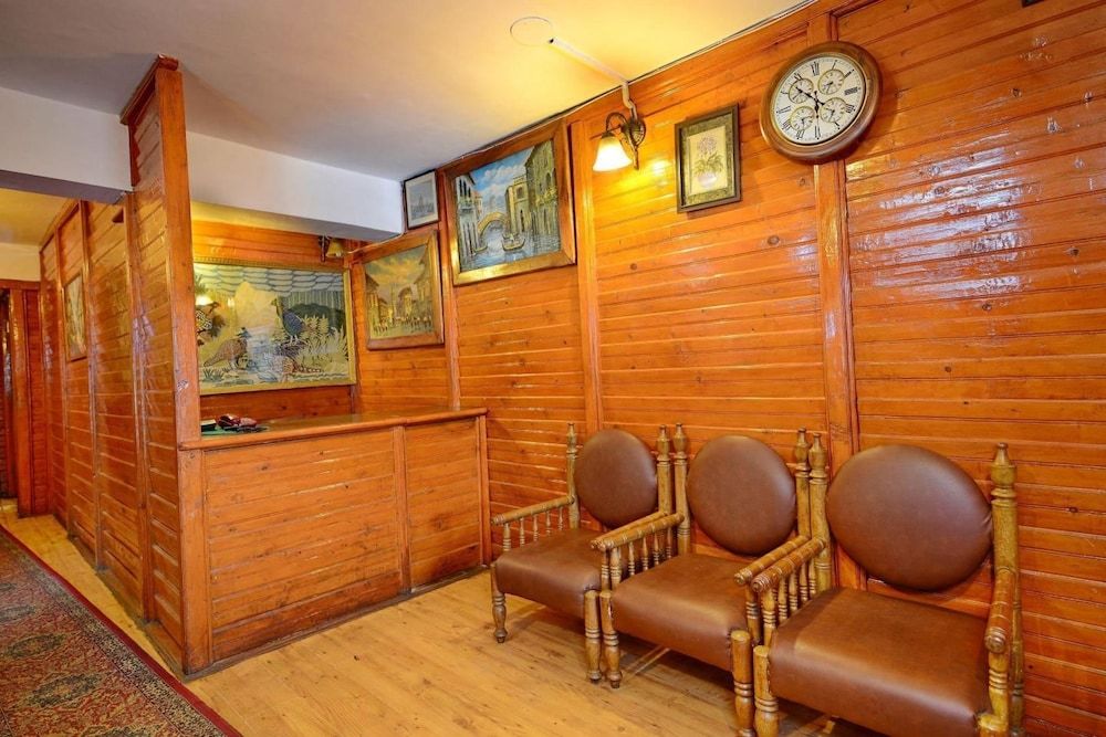 undefined Pine Palace Resort Gulmarg 3