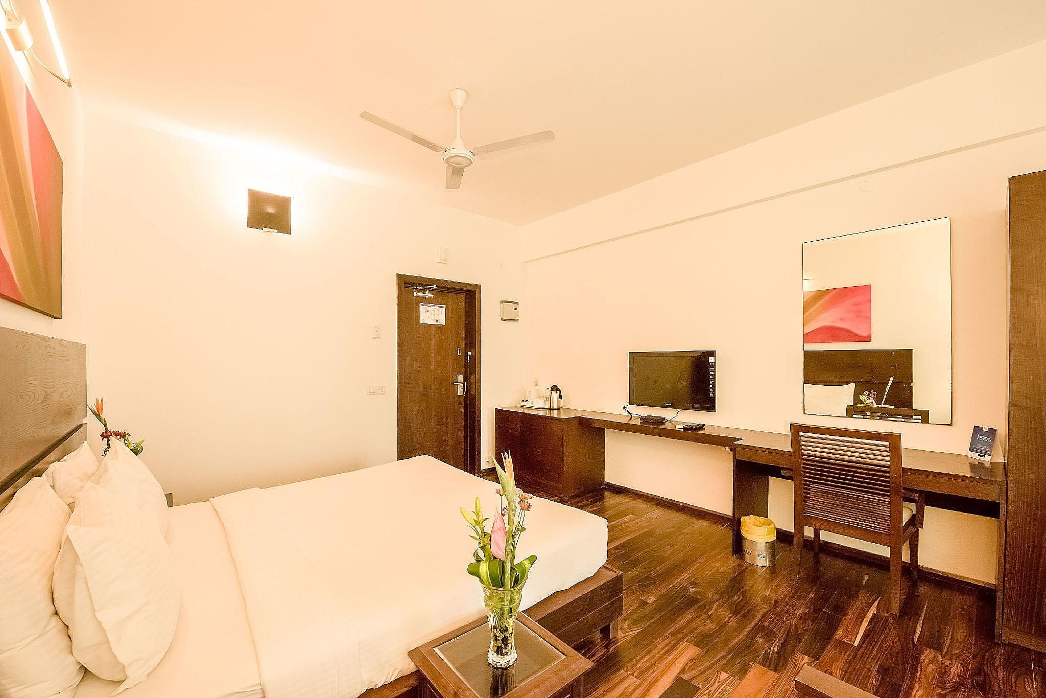 SRS Springs & Spa Studio 6