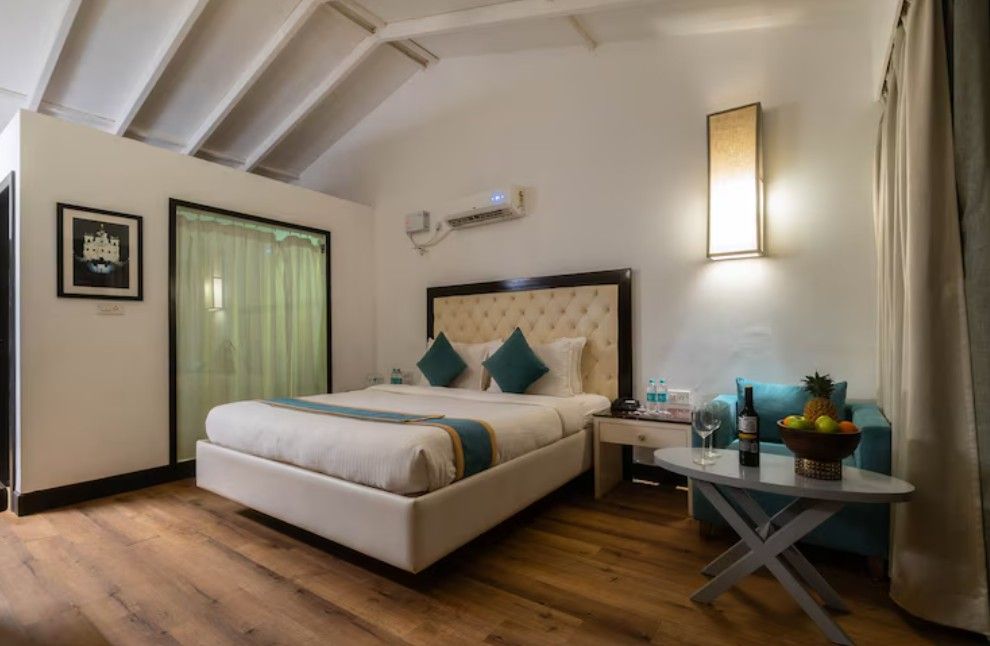 Marbela Beach Resort Villa Rooms with Balcony 2