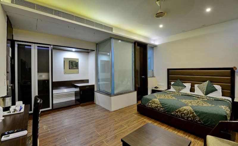 undefined Hotel TNG 5