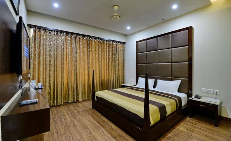 Hotel TNG Deluxe Single Room