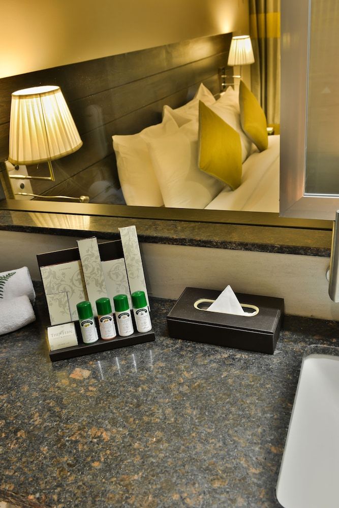 Bathroom amenities
