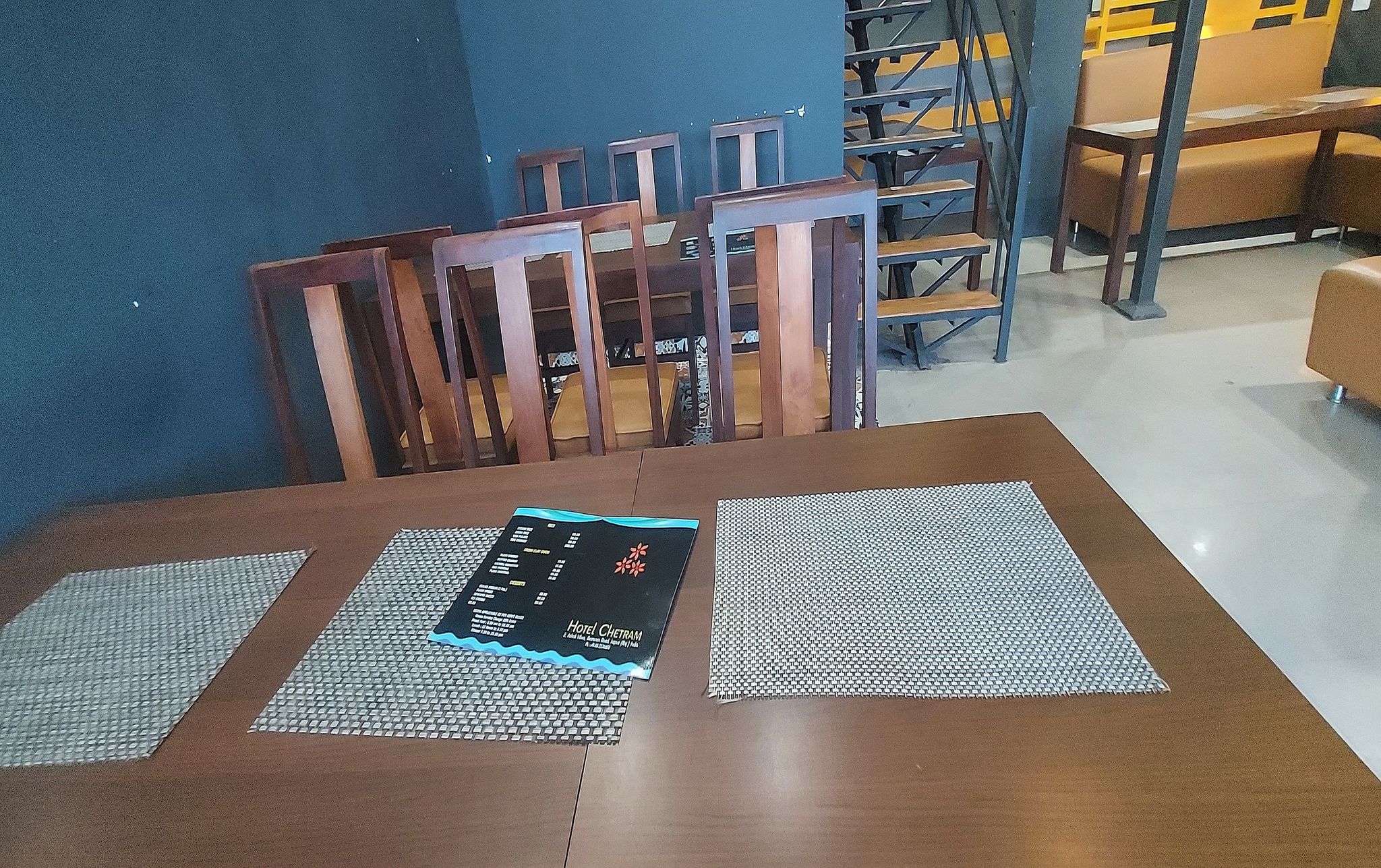 Food & Dining