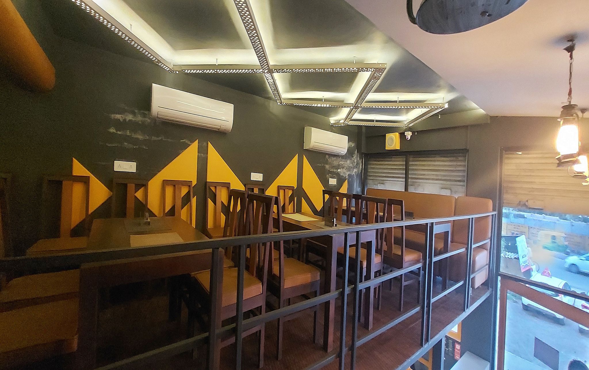 Food & Dining