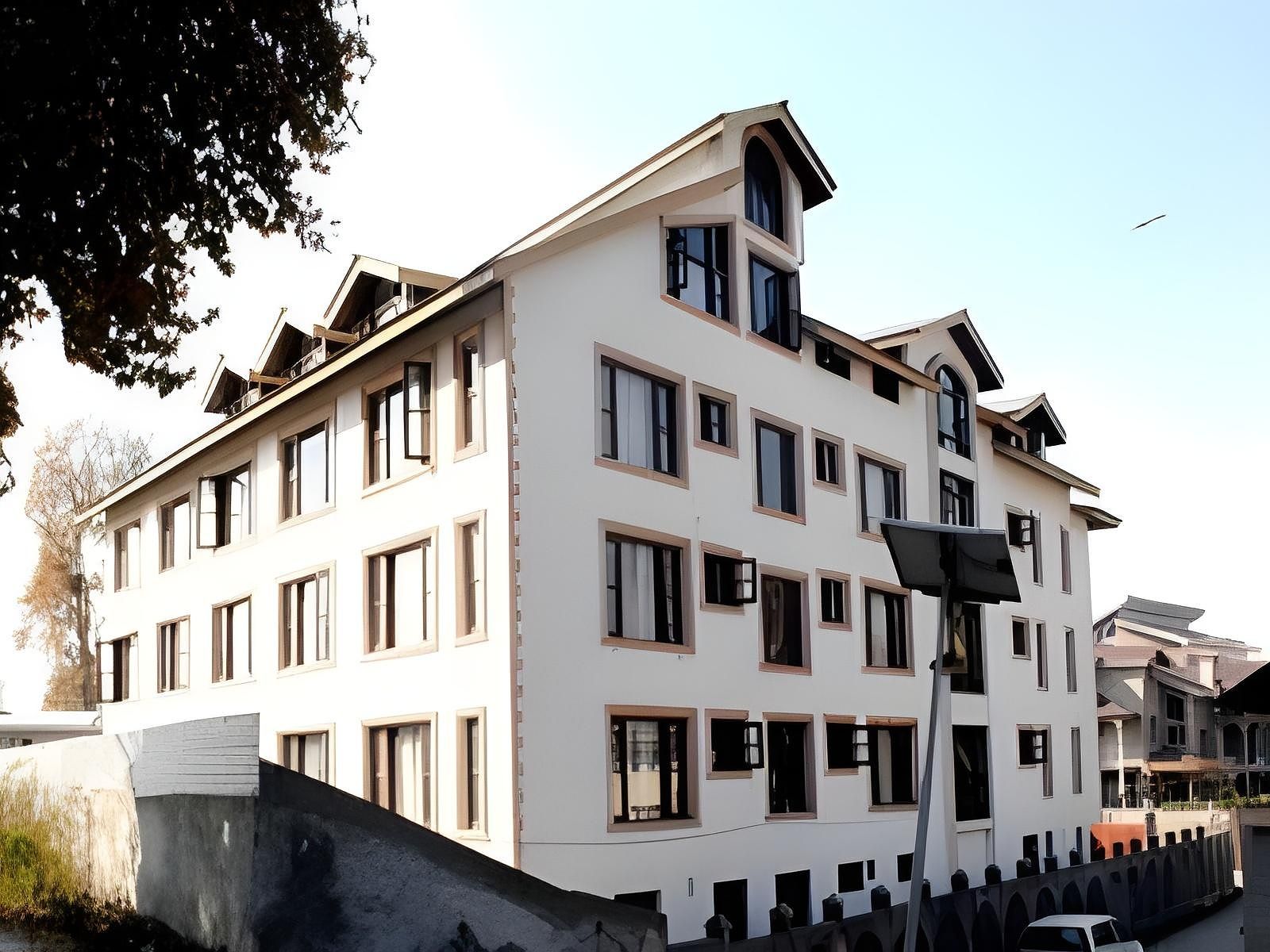 Deluxe Single Room - Reliance - Intech